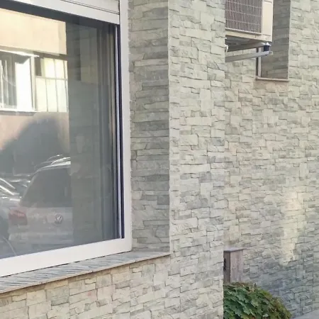 Apartment студио Acacia Warna